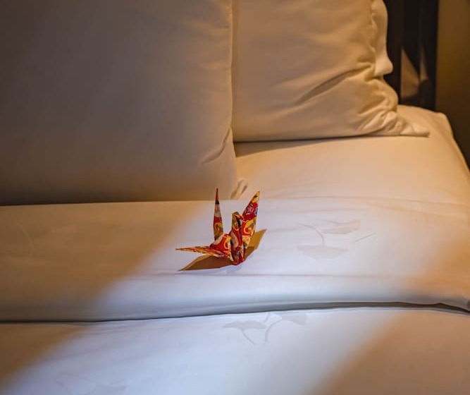 اتاق کلاب, The Okura Prestige Bangkok