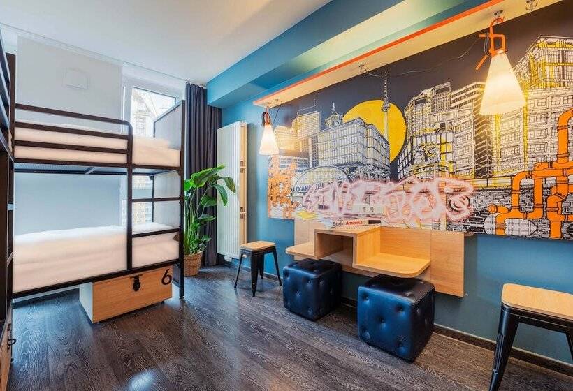 Bed in Shared Room with Shared Bathroom, Generator Berlin Alexanderplatz