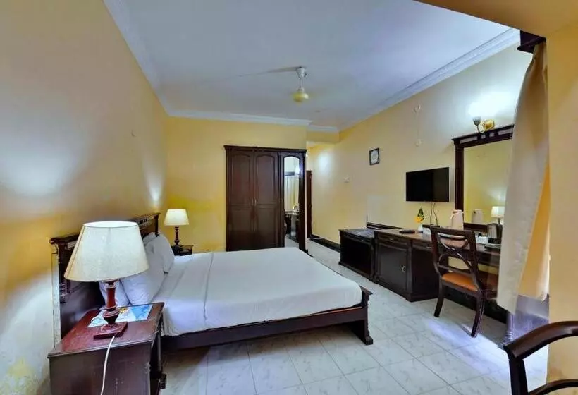 اتاق لوکس, Swosti Palm Resort Gopalpur