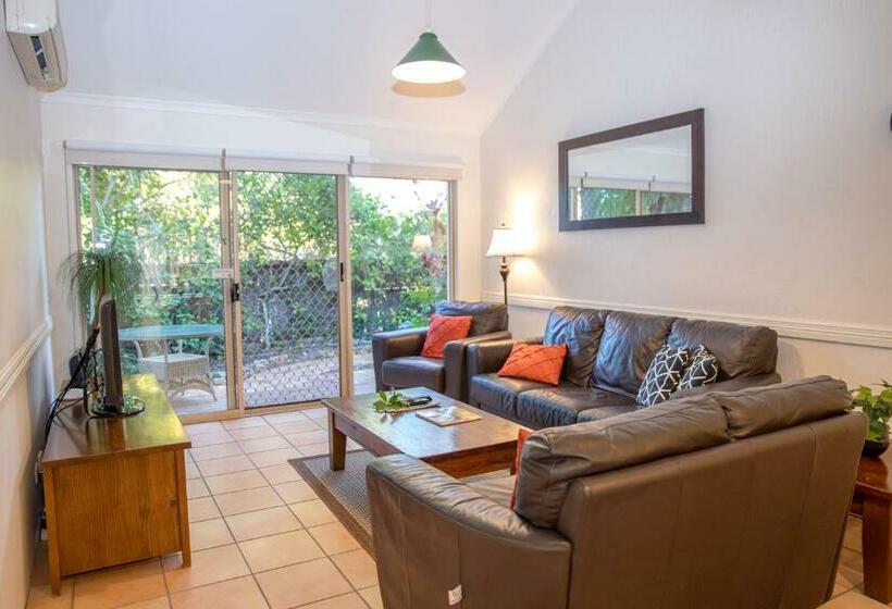 Вилла 2 Спальни, The Islander Noosa Resort