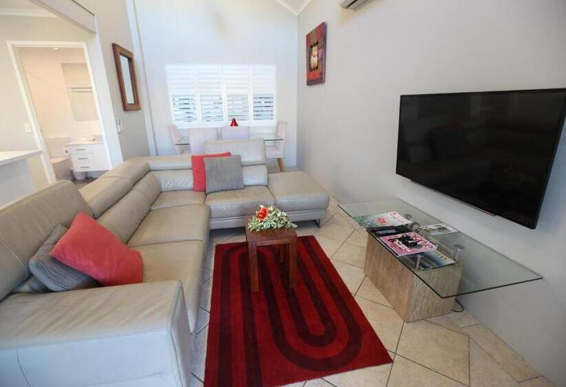 Вилла 2 Спальни, The Islander Noosa Resort