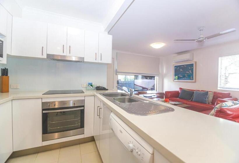 Вилла 3 Спальни, The Islander Noosa Resort
