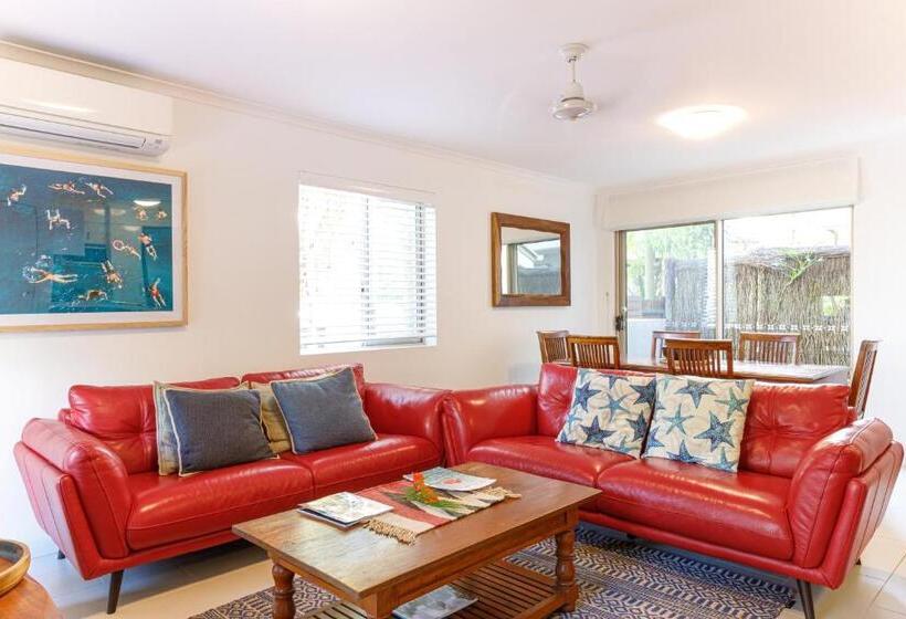 Вилла 3 Спальни, The Islander Noosa Resort