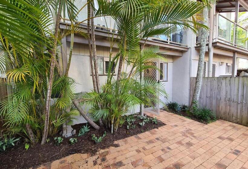 Вилла 3 Спальни, The Islander Noosa Resort