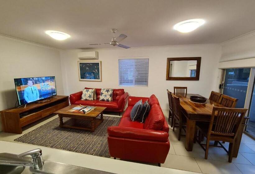 Вилла 3 Спальни, The Islander Noosa Resort