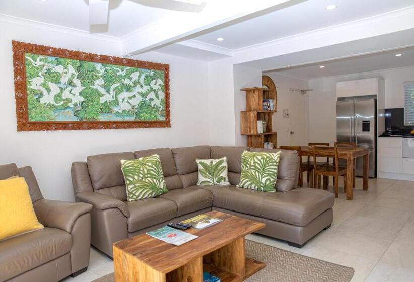 فيلا ديلوكس غرفة نوم, The Islander Noosa Resort