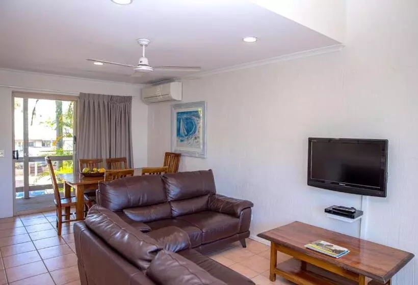 ویلای 3 خوابه, The Islander Noosa Resort