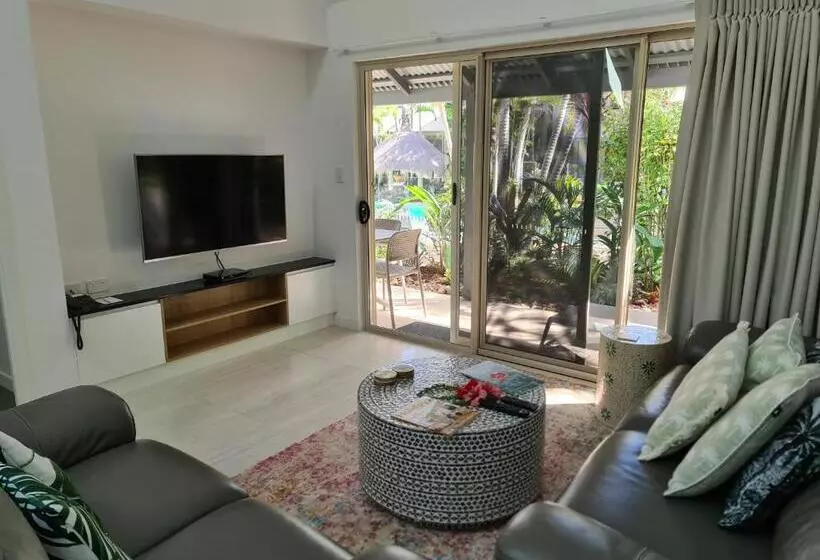 ویلای لوکس 1 خوابه, The Islander Noosa Resort