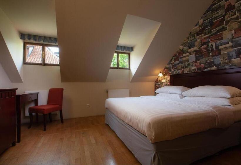 اتاق اجرایی, Charles Bridge Rooms & Suites By Sivek Hotels