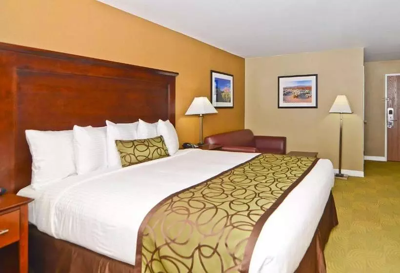 身障者適用キングサイズベッドルーム, Best Western California City Inn & Suites