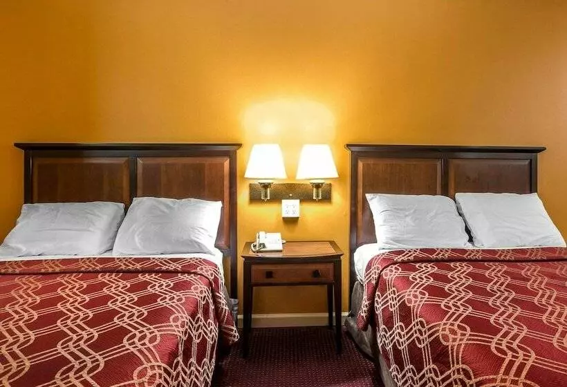２ダブルベッドのスタンダードルーム, Econo Lodge At Six Flags