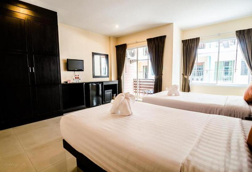 Superior Oda, Fundee Boutique