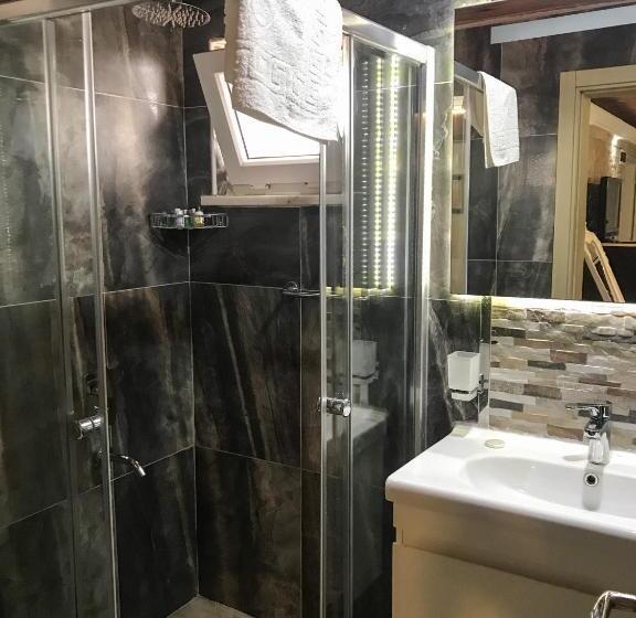 اتاق استاندارد, Melrose House