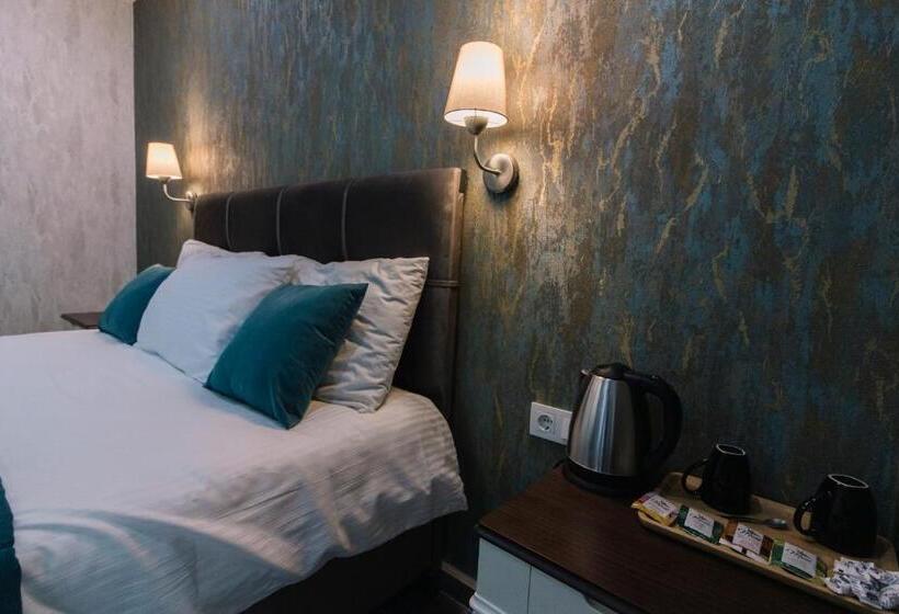 اتاق استاندارد, Melrose House