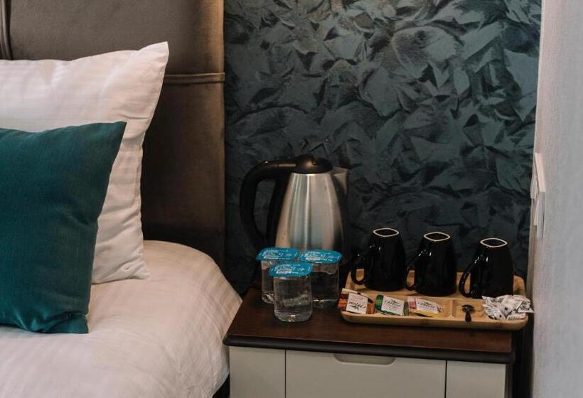 اتاق خانوادگی, Melrose House