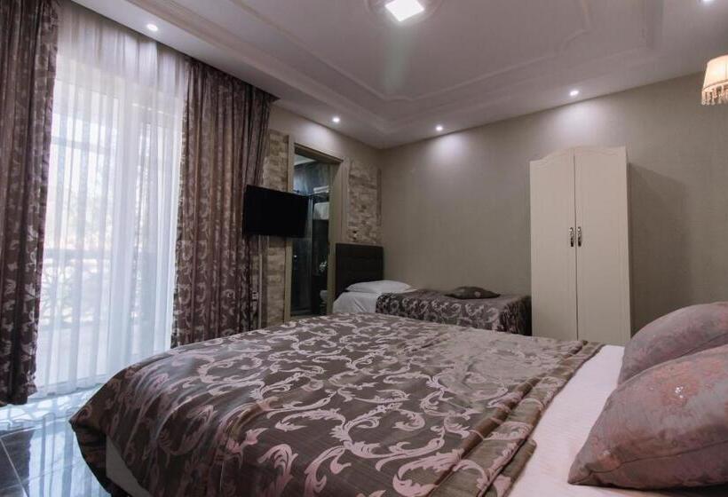 اتاق استاندارد یک نفره, Melrose House