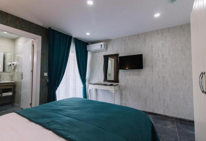 اتاق استاندارد, Melrose House