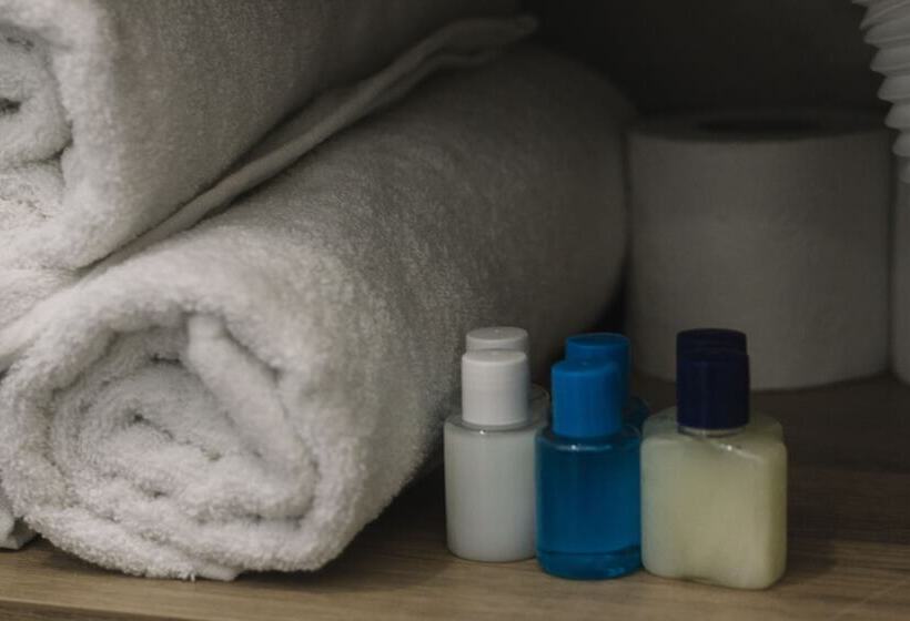 اتاق استاندارد, Melrose House