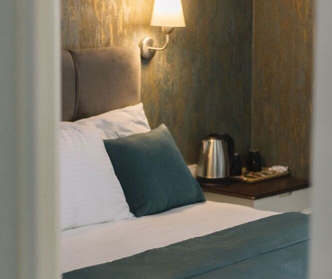 اتاق استاندارد, Melrose House