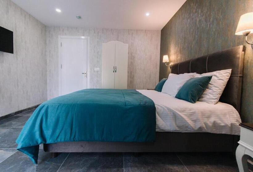 اتاق استاندارد یک نفره, Melrose House