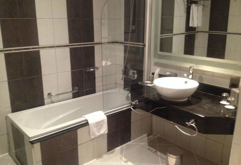 اتاق لوکس, Millennium Central Doha