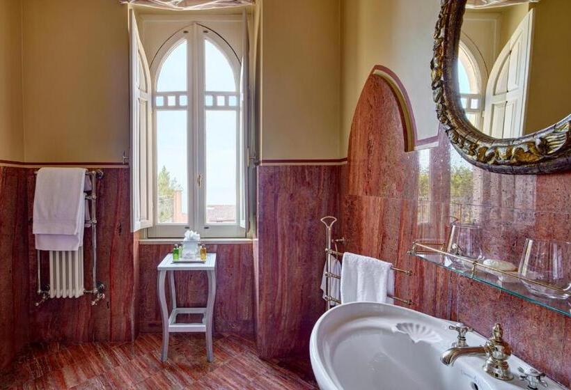 キングサイズベッドのスーペリアルーム, Palazzo Vecchio Taormina