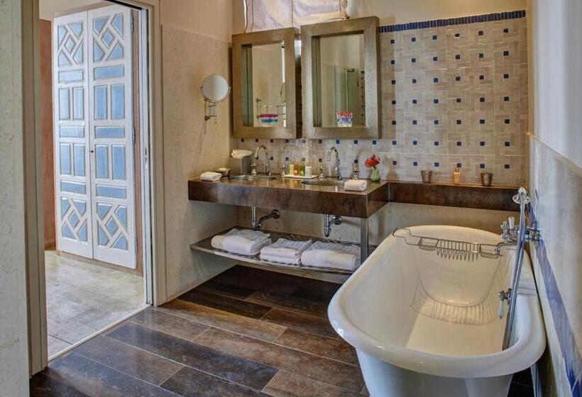 オーシャンビュージュニアスイート, Palazzo Vecchio Taormina