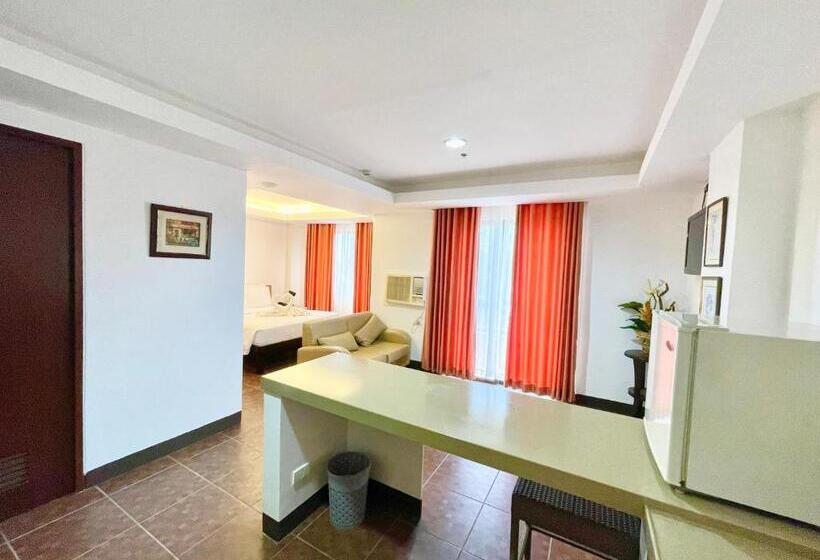 اتاق لوکس, Palmbeach Resort & Spa Mactan, Cebu