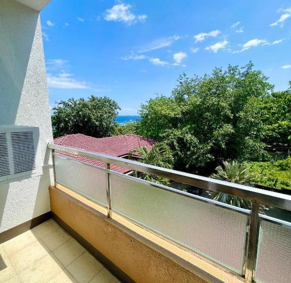 اتاق لوکس, Palmbeach Resort & Spa Mactan, Cebu