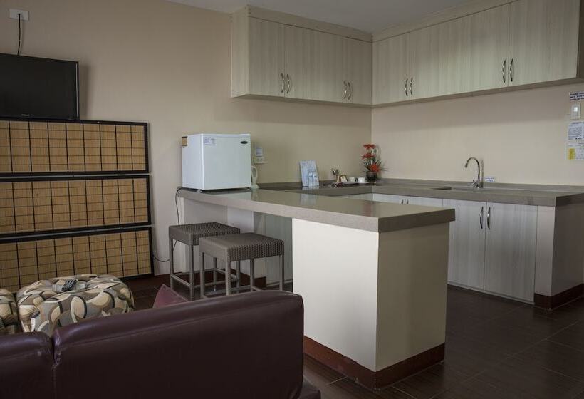 اتاق لوکس, Palmbeach Resort & Spa Mactan, Cebu