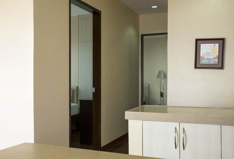 Suite, Palmbeach Resort & Spa Mactan, Cebu