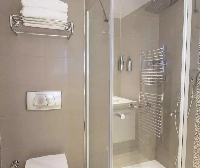 景色の見える一ベッドルームアパートメント, Radisson Residences Avrupa Tem Istanbul