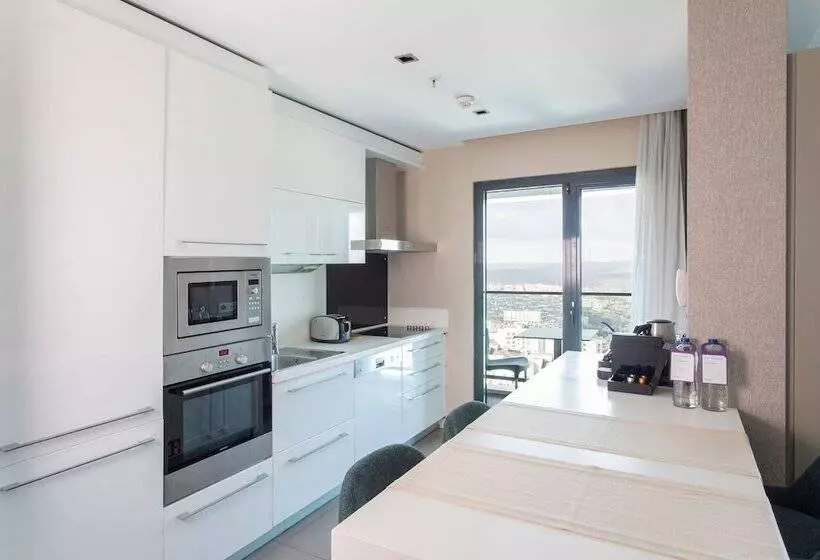 景色の見える一ベッドルームアパートメント, Radisson Residences Avrupa Tem Istanbul