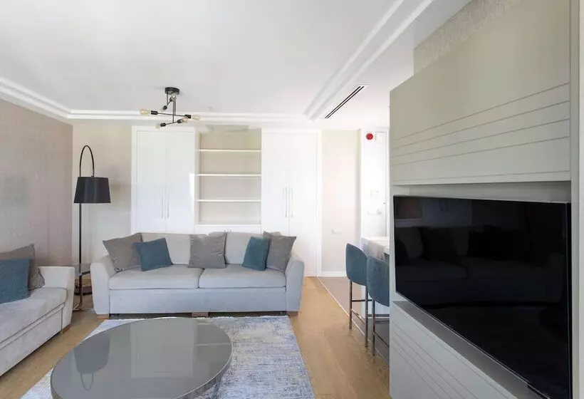 景色の見える一ベッドルームアパートメント, Radisson Residences Avrupa Tem Istanbul