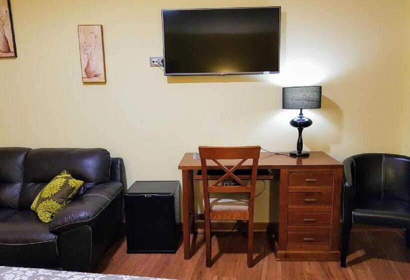 ファミリールーム, Reina Isabel