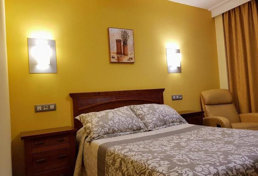 スタンダードルーム, Reina Isabel