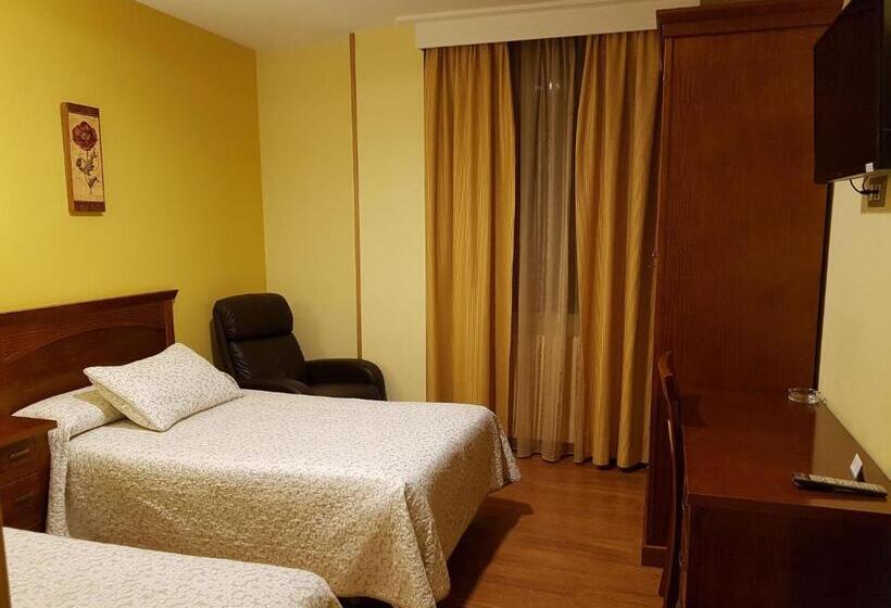 スタンダードルーム, Reina Isabel