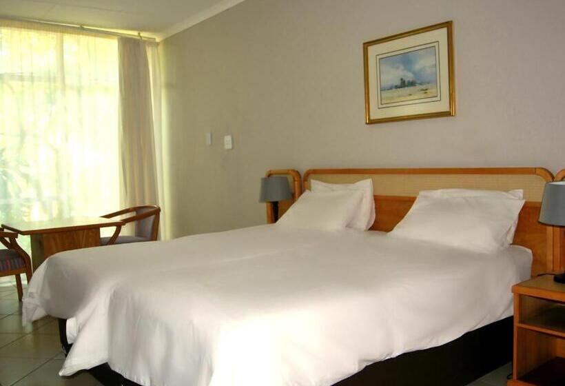 غرفة عائلية, Safari Hotel & Convention Centre