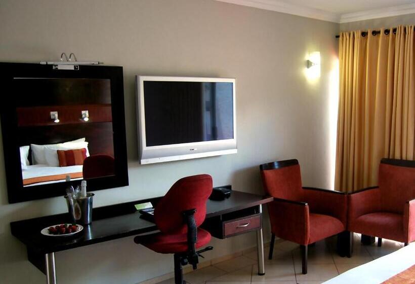 جناح إدارى, Safari Hotel & Convention Centre