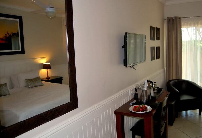 غرفة قياسية, Safari Hotel & Convention Centre