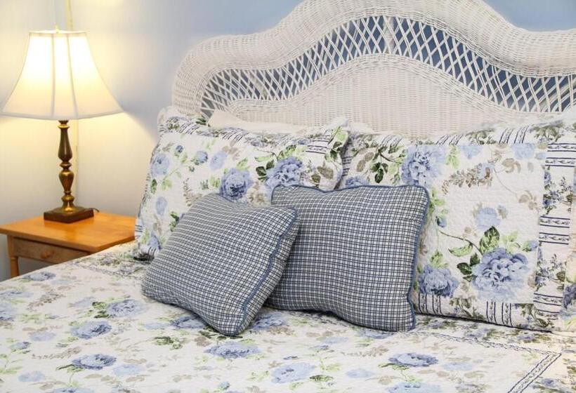 غرفة ديلوكس, The Brewster Inn