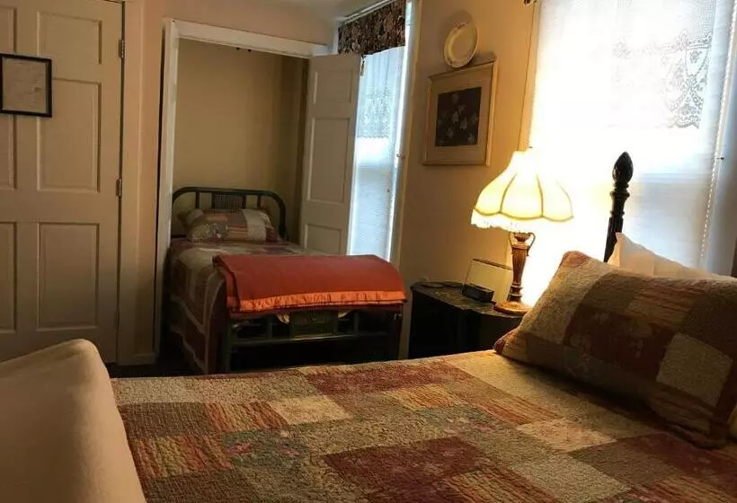 身障者適用スタンダードルーム, The Brewster Inn