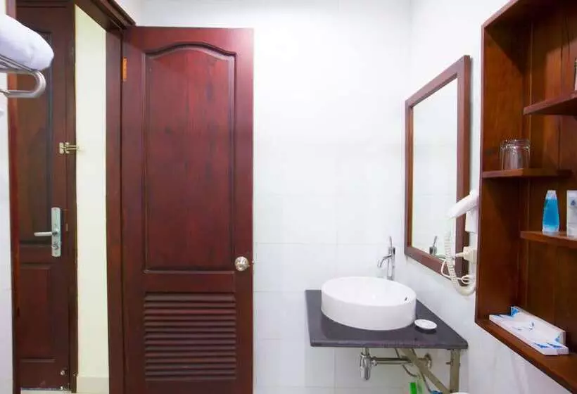 Superior Kolmen Hengen Huone, Vientiane Plaza