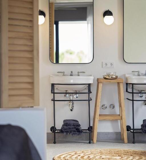 Номер Deluxe, Yacht Boheme Hotel Boutique Class   Adults Only