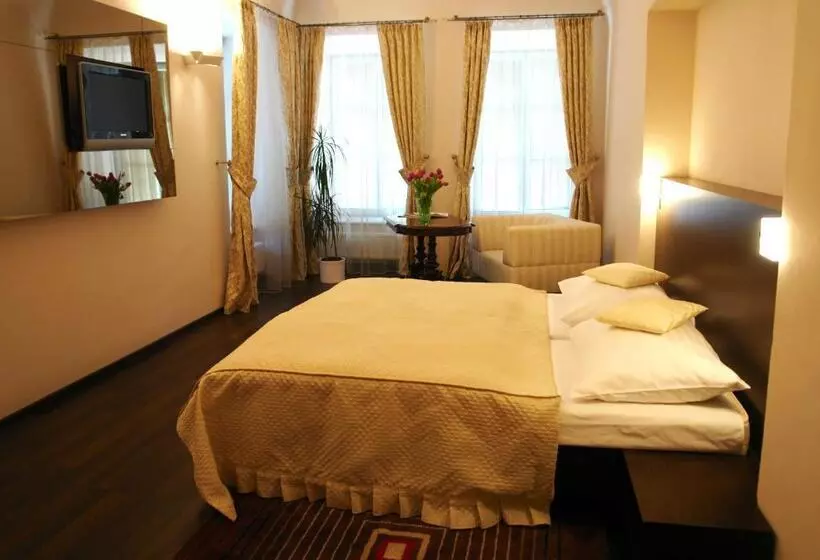اتاق لوکس, Boutique Hotel Zlaty Dukat