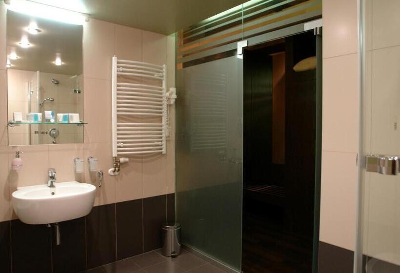 اتاق لوکس, Boutique Hotel Zlaty Dukat