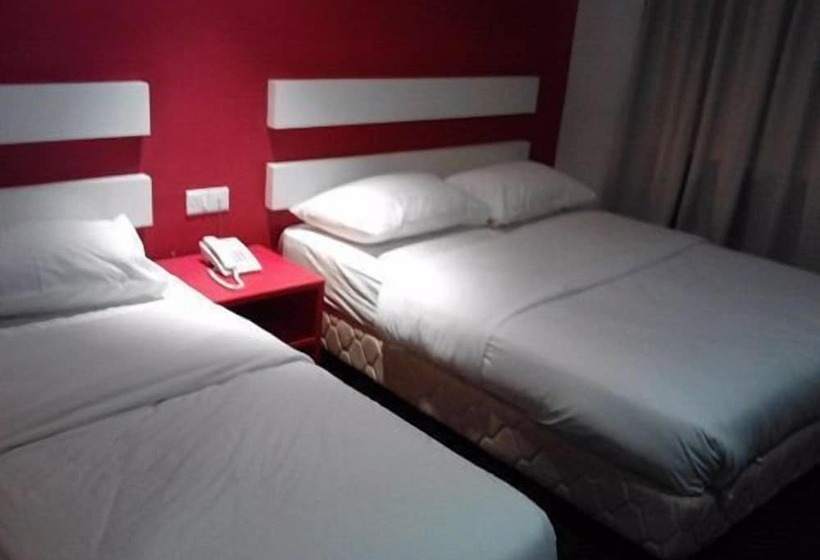 Семейный Номер, Jj Boutique Hotel Ss2