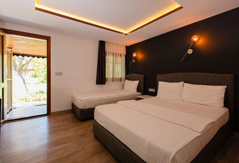 اتاق استاندارد سه نفره, Keyif Pension & Aparts