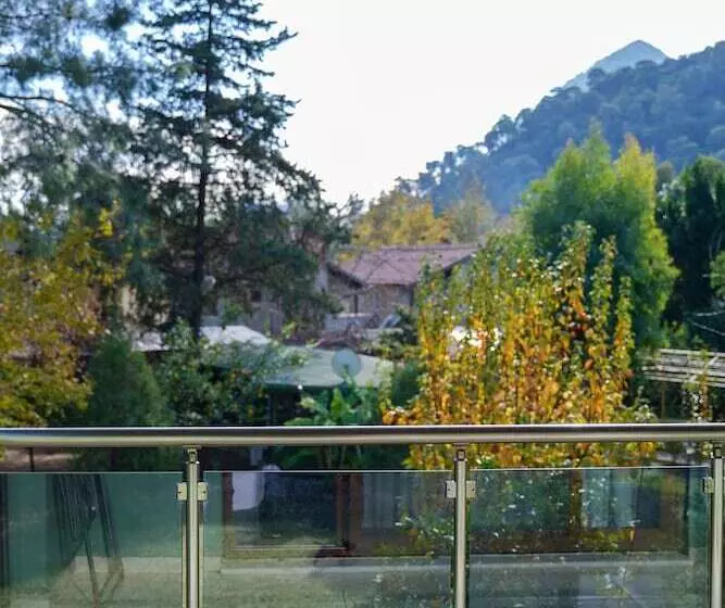 Perhesviitti, Keyif Pension & Aparts