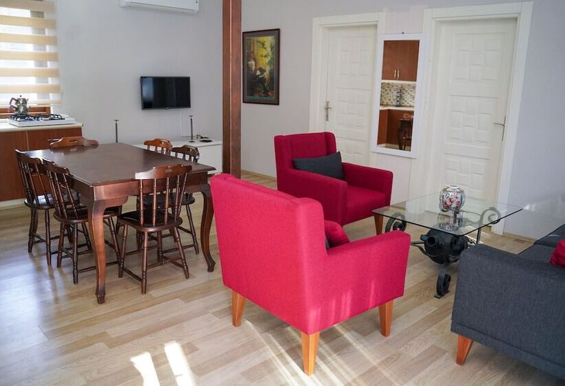 سوییت خانوادگی, Keyif Pension & Aparts